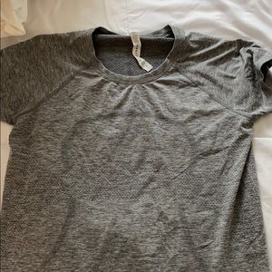 grey lululemon shirt
